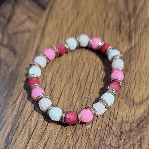 Chic Beaded Bracelet with Gold Accents